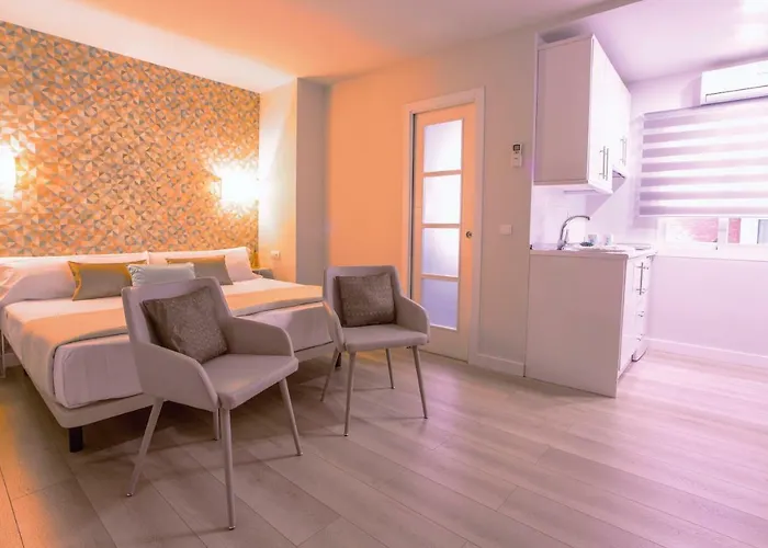 Apartamento Malaga Beach شقة